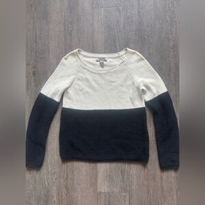 Banana Republic Black and Cream Crew Neck Sweater
